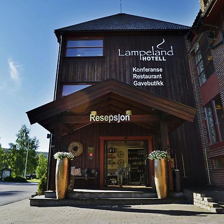 Lampeland Hotel Exterior photo
